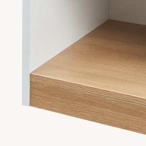 Mesita de noche Kuorshare 55x42x37 cm Blanco/Aspecto roble [en.casa]