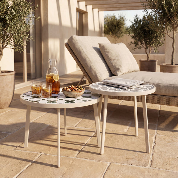 Mesa de exterior Faeto 2 piezas. Tapa de vidrio Champagne [casa.pro]