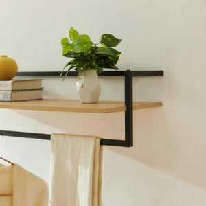 Perchero mural Evje con estante acero 80x30x20cm - Efecto Madera/Negro [en.casa]