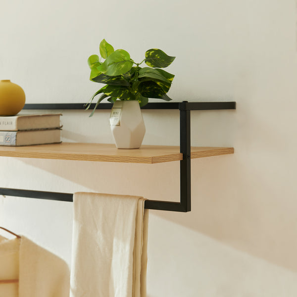 Perchero mural Evje con estante acero 80x30x20cm - Efecto Madera/Negro [en.casa]