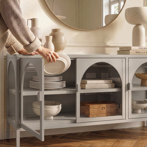 Vitrina Klippestad con 3 puertas arqueadas acero 118x35x55cm Gris cálido [en.casa]