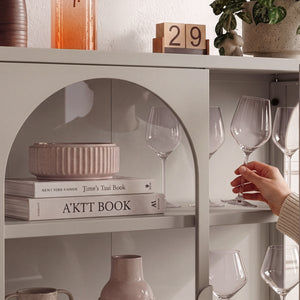Vitrina Klippestad con 2 puertas arqueadas acero 95x80x35cm Gris cálido [en.casa]