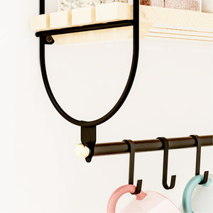 Estante de pared Pielavesi con 6 ganchos Negro/Natural [en.casa]