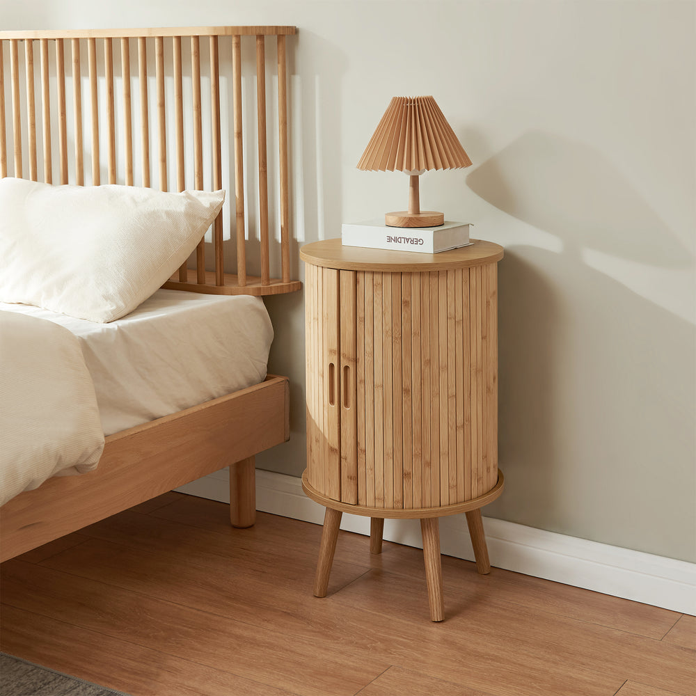 Mesa de noche Nordkapp bambú madera 65xØ40 cm [en.casa]