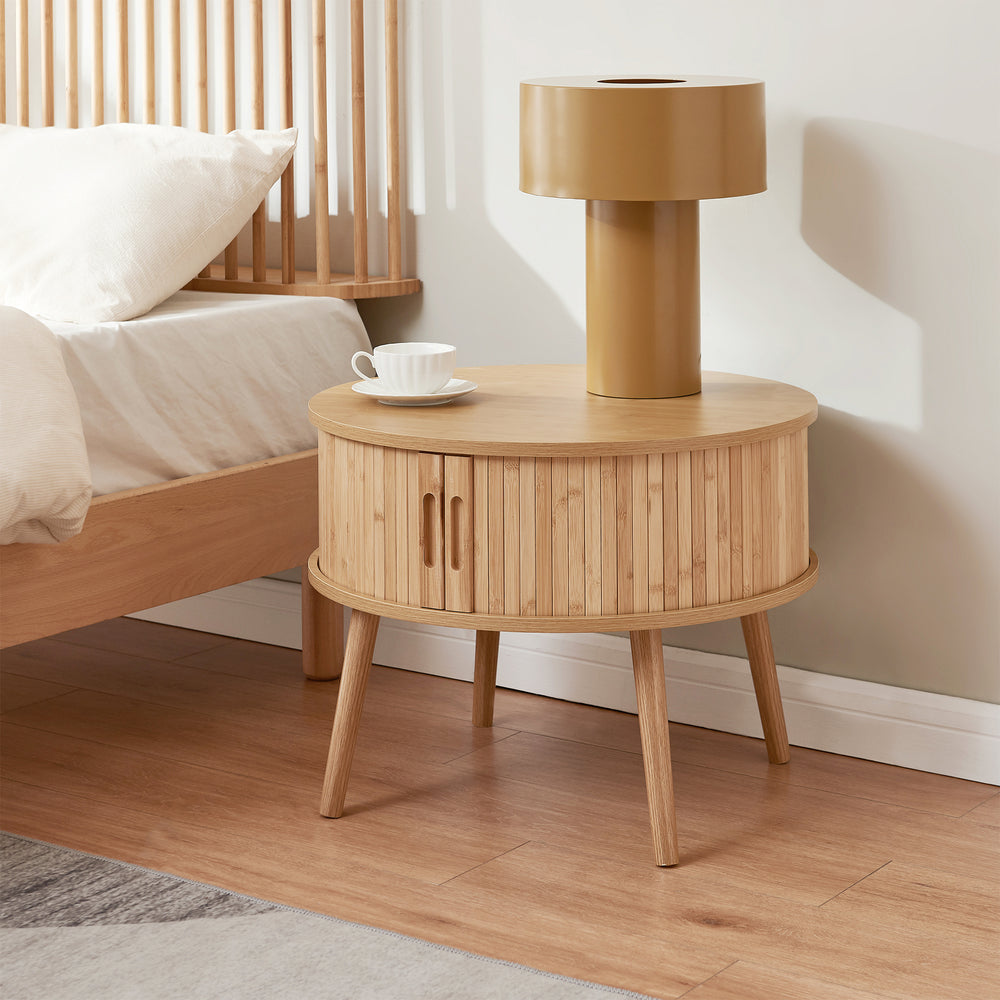 Mesa de noche Nordkapp redonda bambú 45xØ60cm Natural [en.casa]