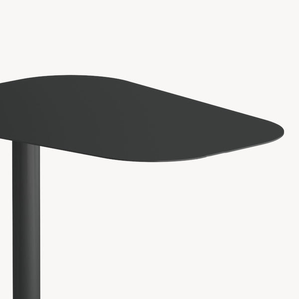 Mesa auxiliar Nastätten trapezoidal interior/exterior metal 50x50x38cm [en.casa]