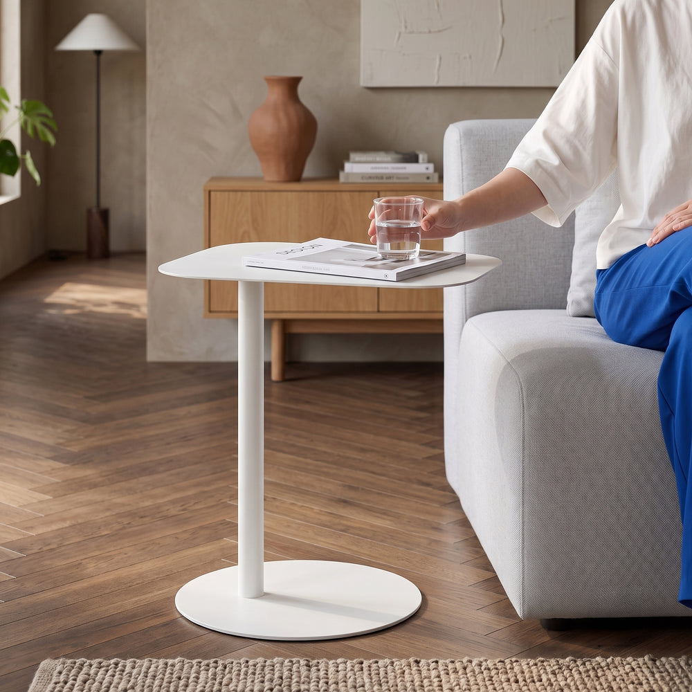 Mesa auxiliar Nastätten trapezoidal interior/exterior metal 50x50x38cm [en.casa]