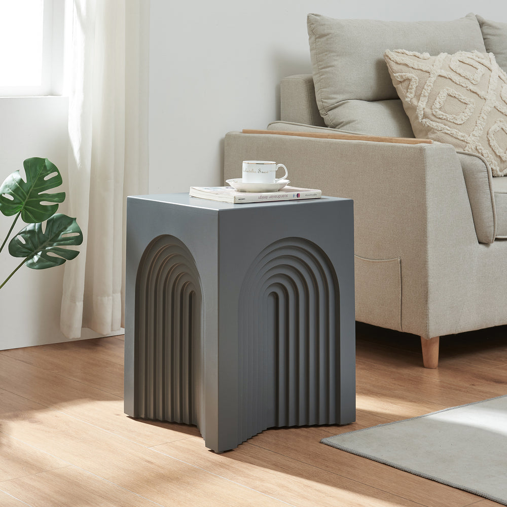 Mesa auxiliar Elverumn diseño arqueado MDF 45x35x35 cm - mate [en.casa]