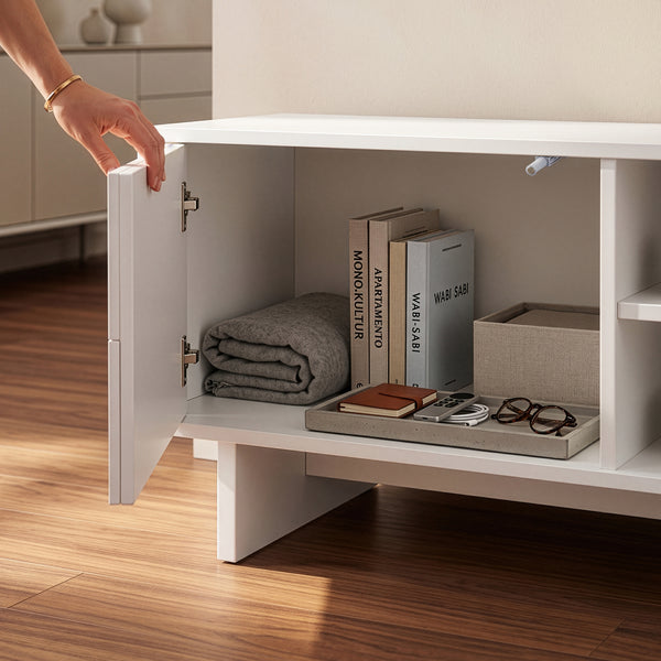 Mueble de televisión Katanshumn con 2 puertas 150x39x45 cm [en.casa]