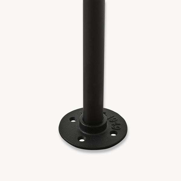 Barra para colgar ropa montaje en pared Kenävatka acero negro [en.casa]