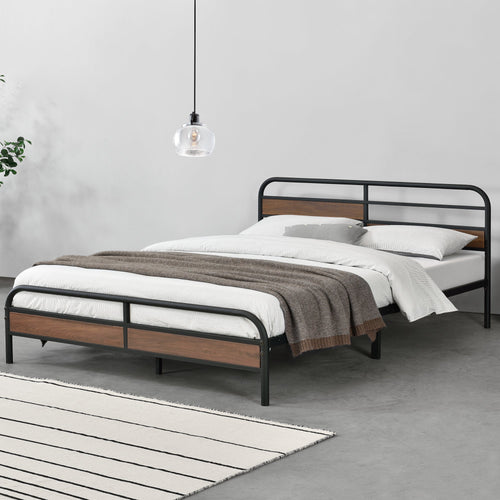 Cama de metal Aarau negra en varios tamaños en.casa