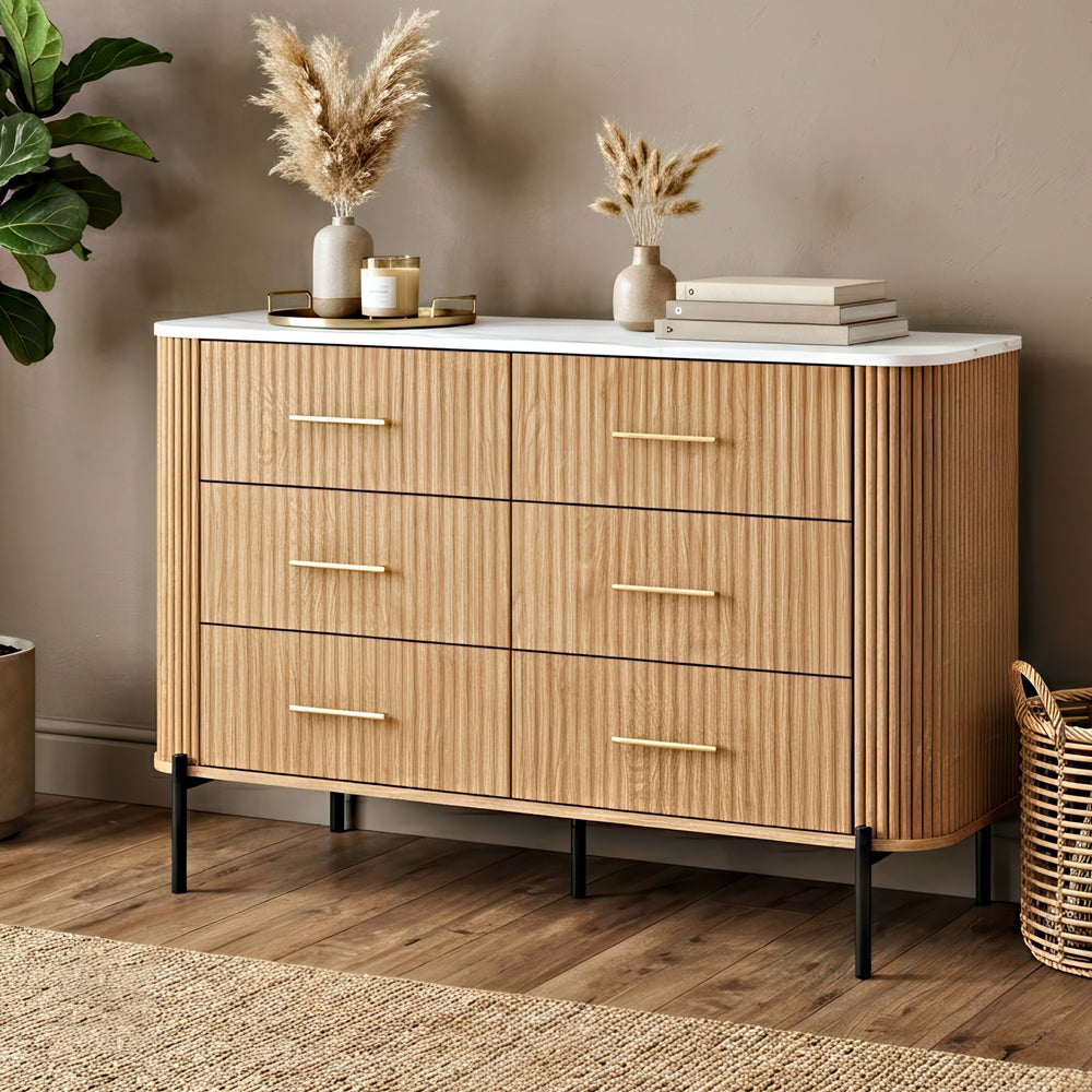 Cajonera Kokunse con 6 cajones 120x42x78 cm Roble / Blanco mármol [en.casa]
